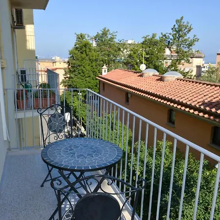 Benny House * Sorrento